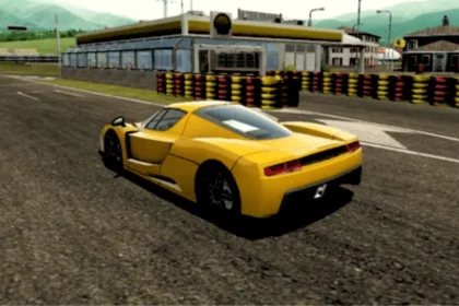 Is Madalin Stunt Cars Multiplayer