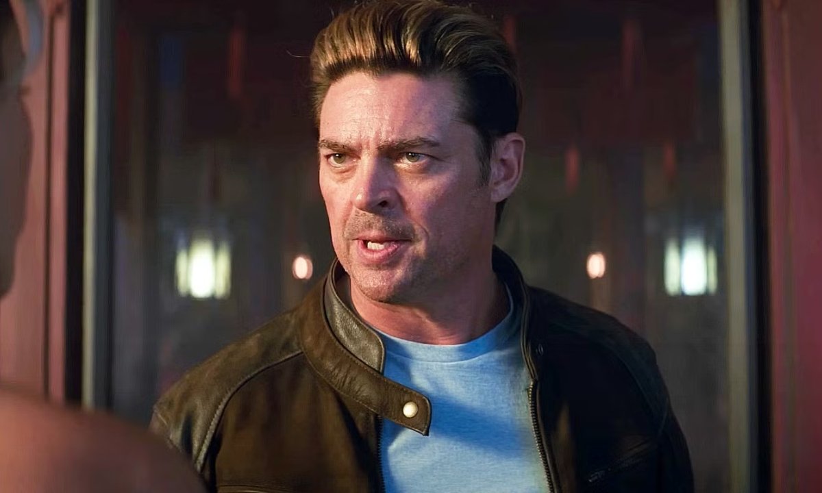 Karl Urban as Johnny Cage In Mortal Kombat 2