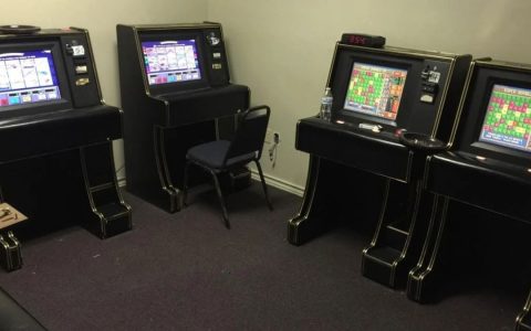 Texarkana, Texas: Three Charged Over Alleged Gambling Operation at Arcade