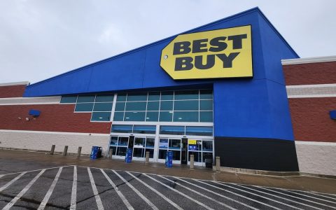 Exterior of a Best Buy store in Erie, Pennsylvania