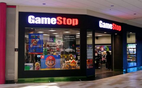 The front of a GameStop store in a shopping mall